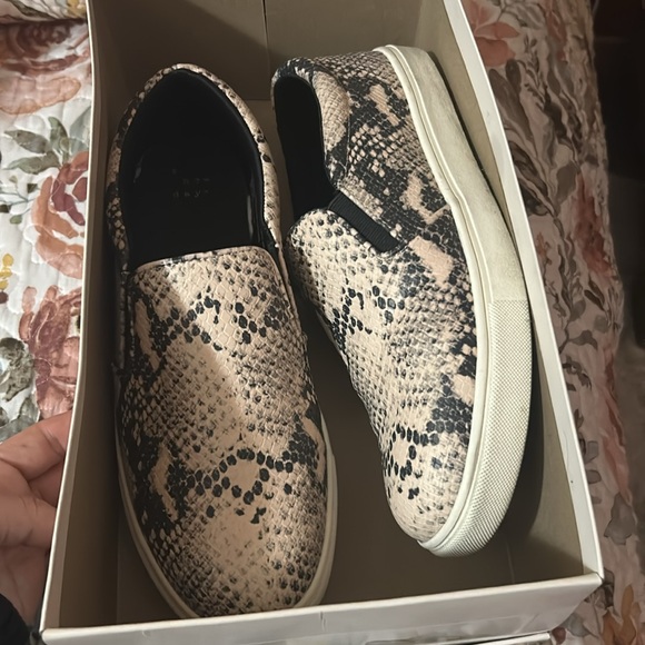 A New Day Reese Snakeskin Slip ons - Picture 2 of 7
